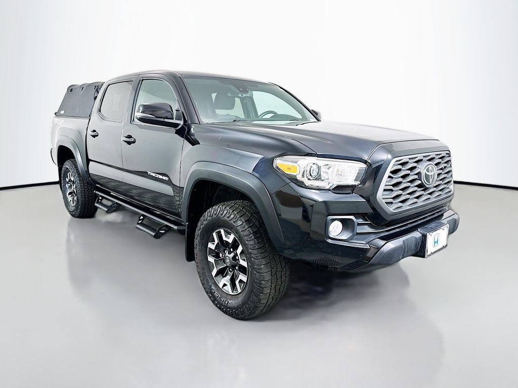 Thumbnail: 2020 Toyota Tacoma - 3