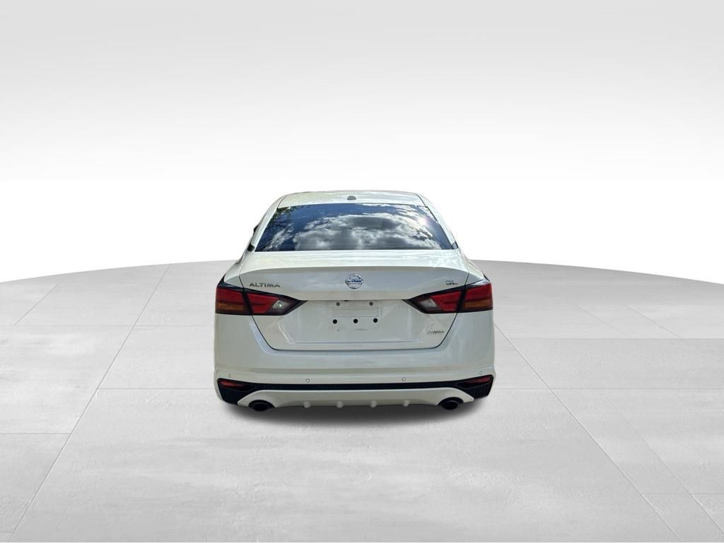 2019 Nissan Altima 2.5 SL White at Bob Ruth Ford