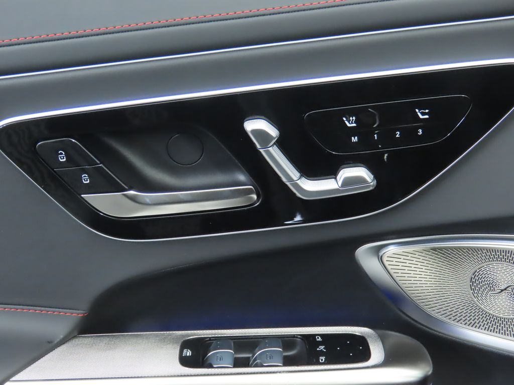 Thumbnail: 2026 Mercedes-Benz CLE - 32