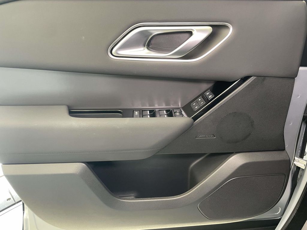 2025 Land Rover Range Rover Velar Dynamic SE  at Phil Fitts Ford