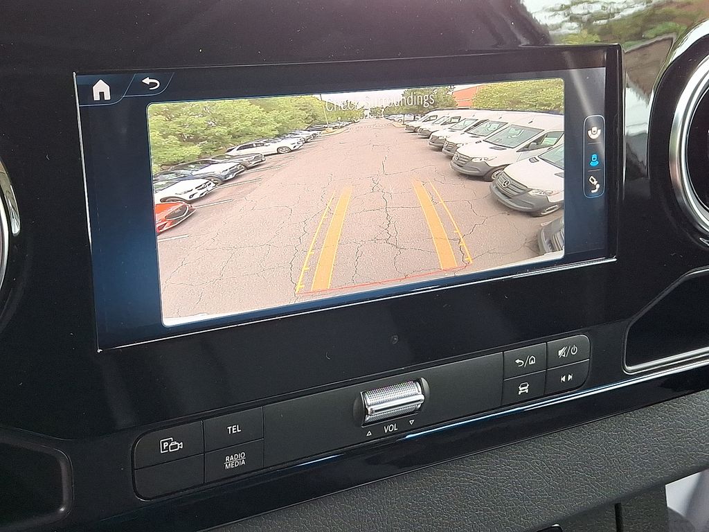 Thumbnail: 2025 Mercedes-Benz Sprinter - 11