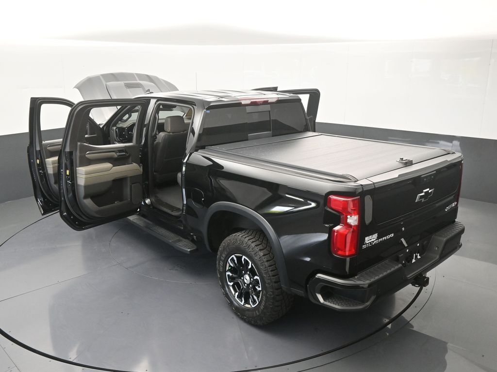 Used 2025 Black Chevrolet ZR2 image 78