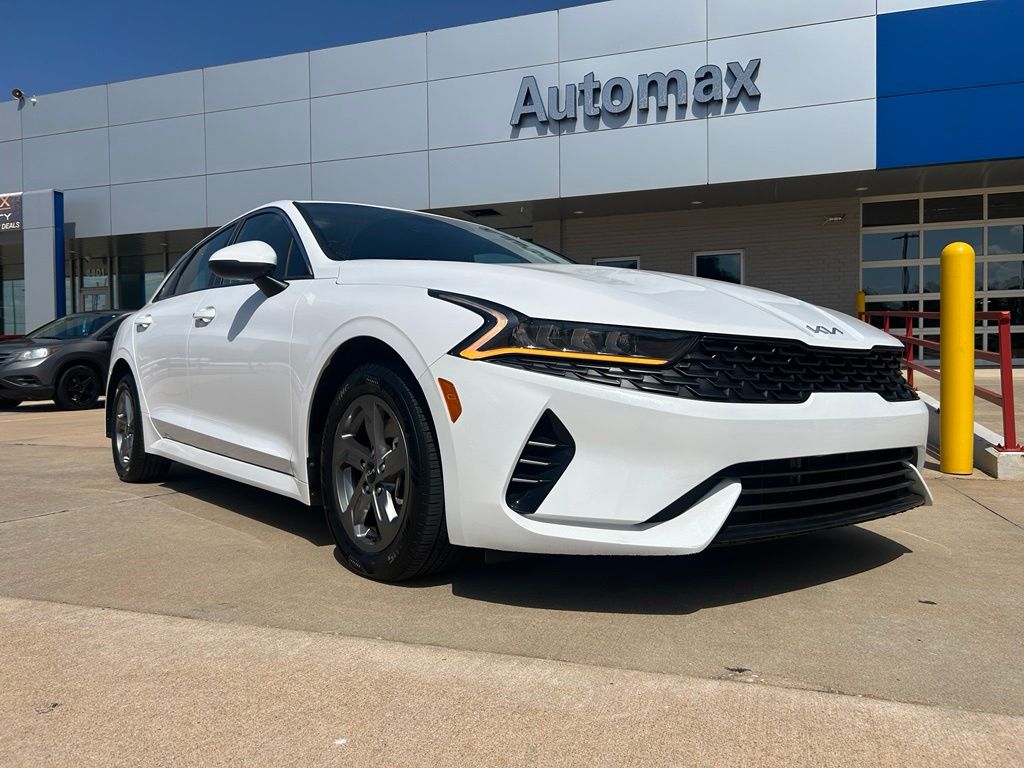 2023 Kia K5 LXS FWD
