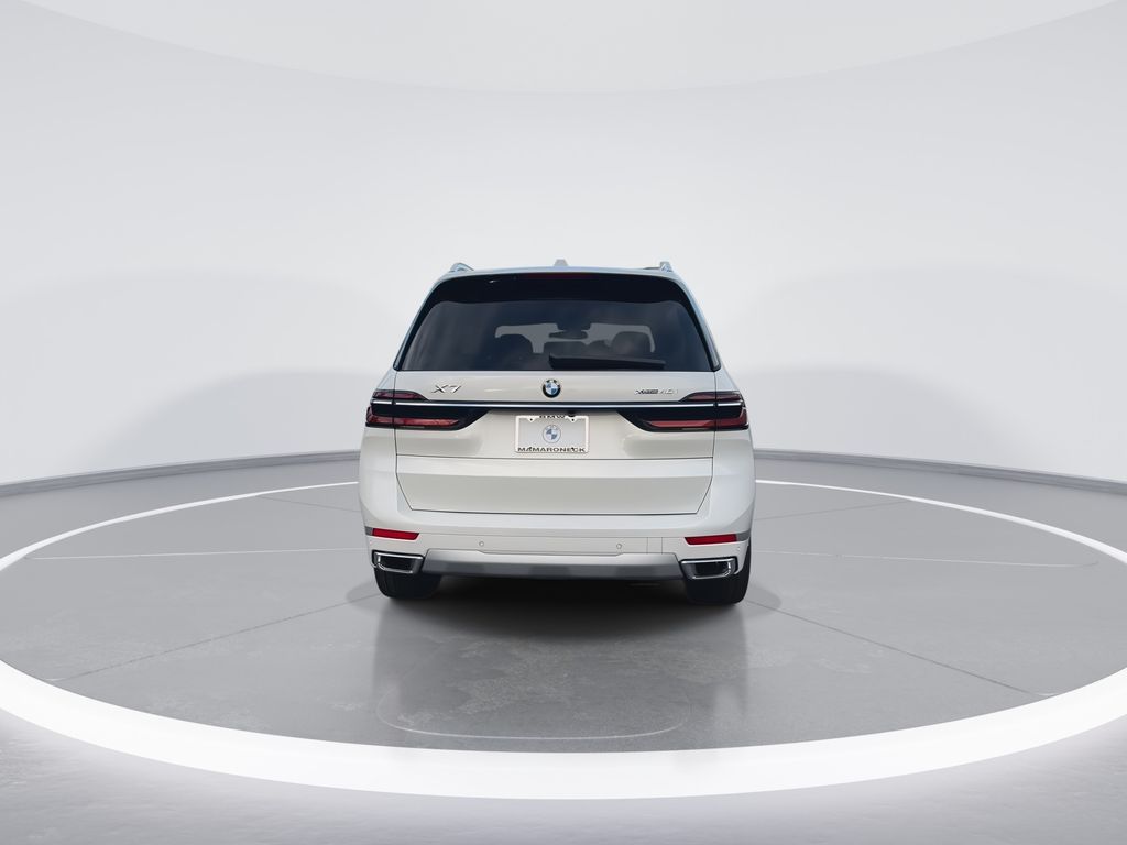 Thumbnail: 2026 BMW X7 - 7