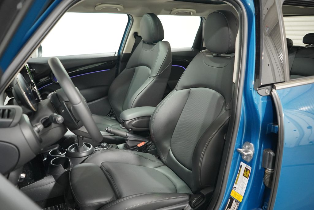 Thumbnail: 2024 MINI Cooper - 7