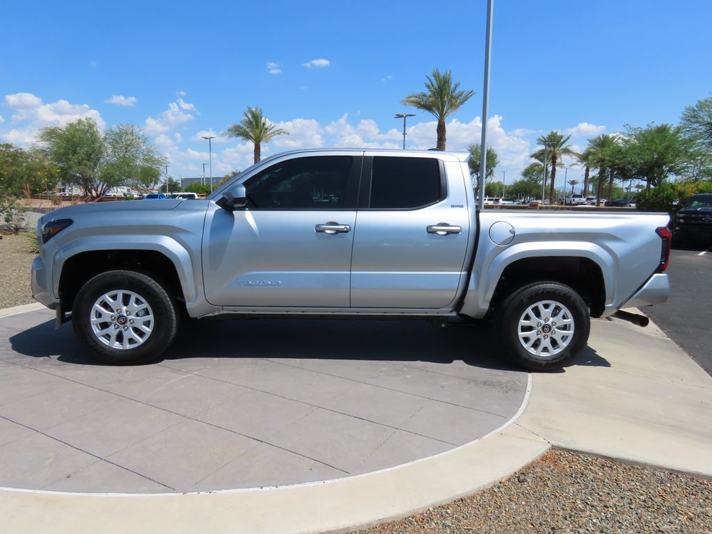 2025 Toyota Tacoma SR5 8