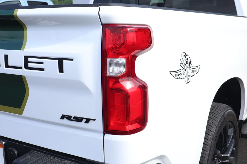 2025 Chevrolet Silverado 1500 RST 10