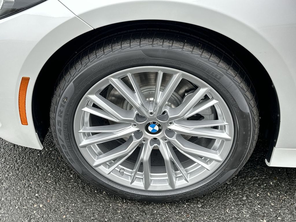 2024 BMW 3 Series 330i xDrive 10