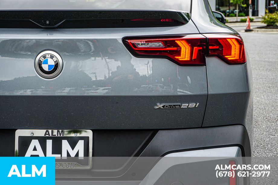 Used 2025 Gray BMW xDrive28i image 13