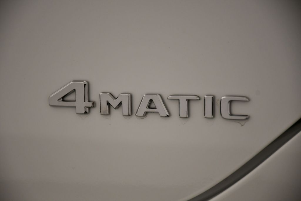 Thumbnail: 2026 Mercedes-Benz GLE - 10