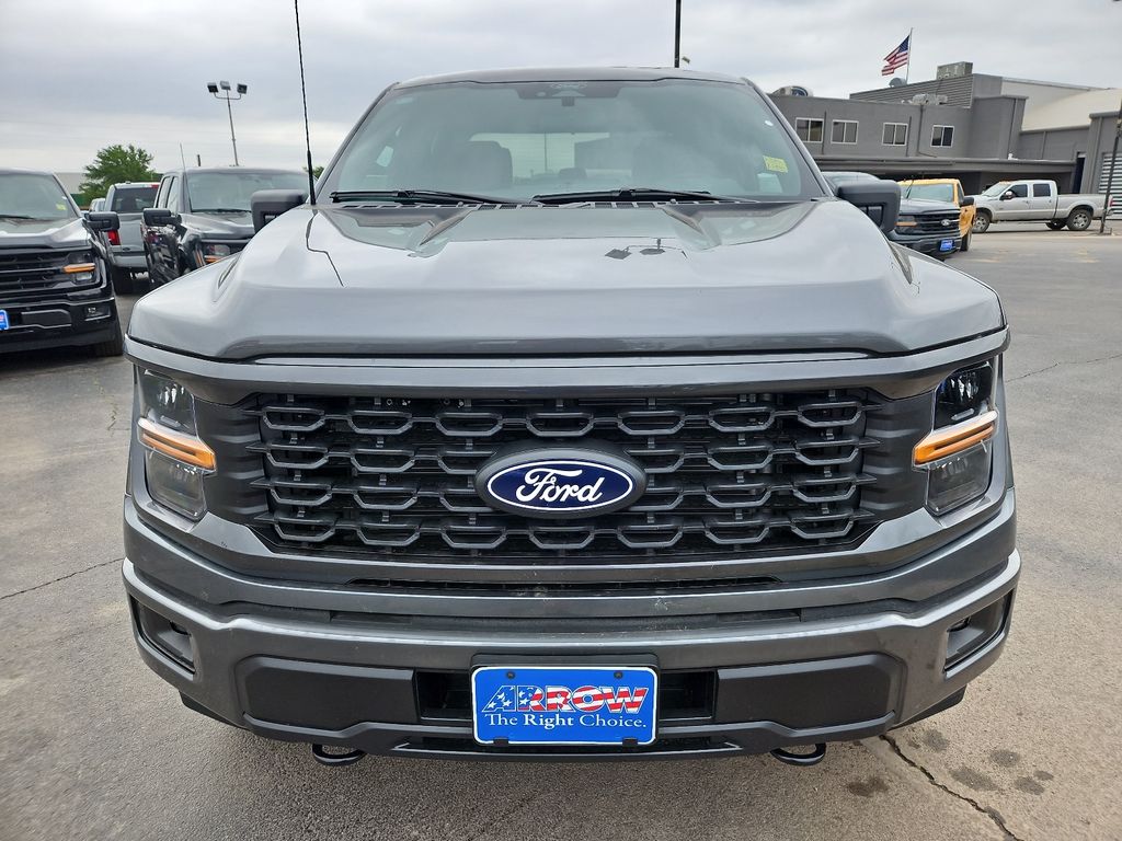 View vehicle photo 3