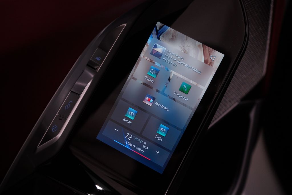 Thumbnail: 2025 BMW 7 Series - 15