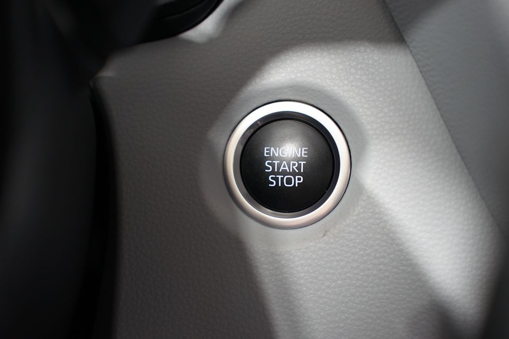 2024 Toyota Corolla SE 22