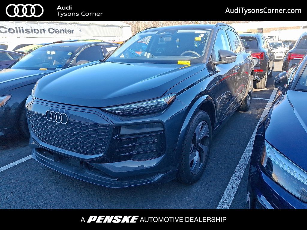 Thumbnail: 2025 Audi Q6 e-tron - 1