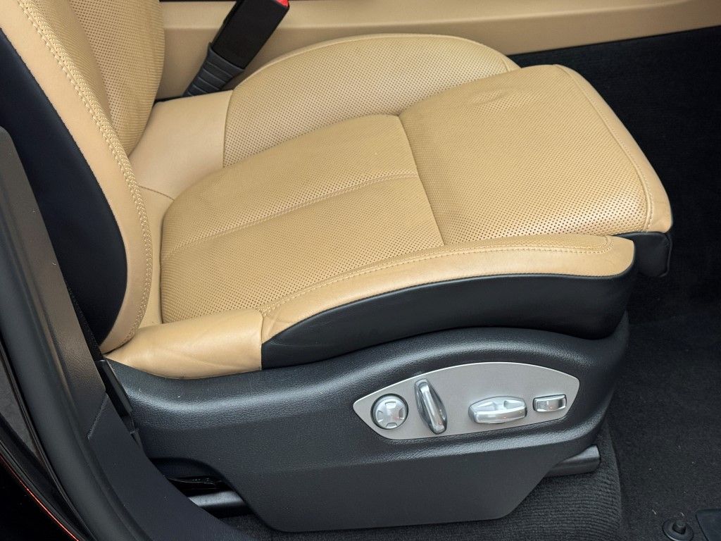 2016 Porsche Cayenne S E-Hybrid 21