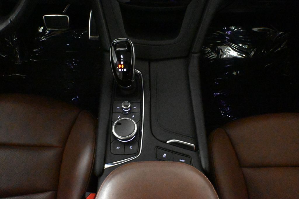 Thumbnail: 2023 Cadillac XT5 - 25