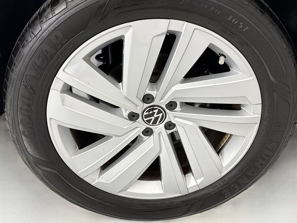 Thumbnail: 2023 Volkswagen Atlas - 31