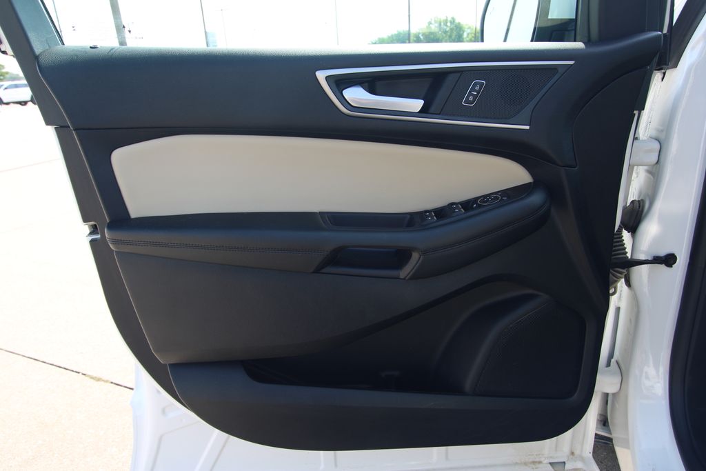 Used 2024 Ford Edge SUV