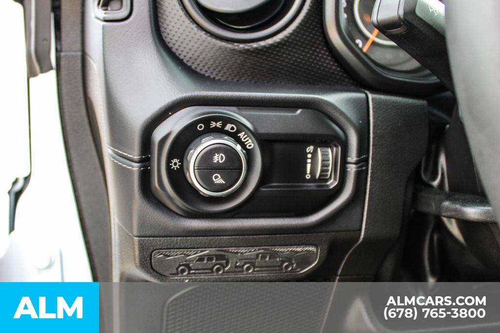 Used 2026 White Jeep Mojave image 26