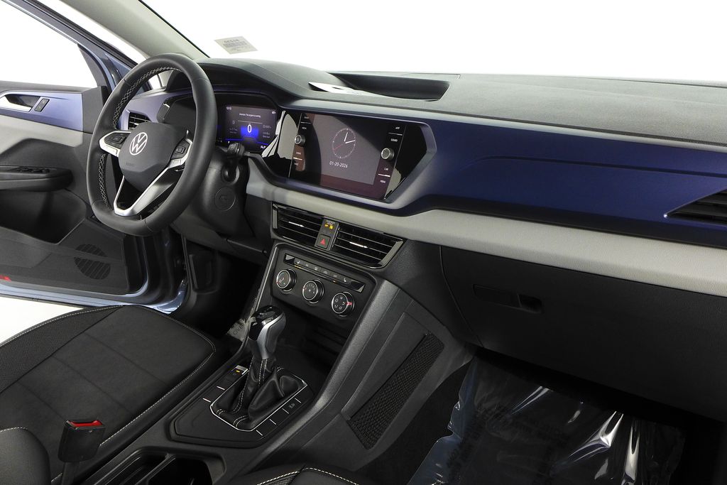 Thumbnail: 2022 Volkswagen Taos - 13