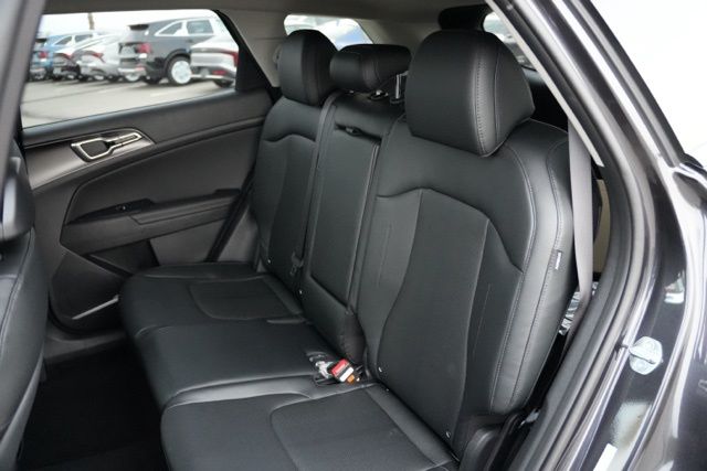 2026 Kia Sportage EX - Photo 15