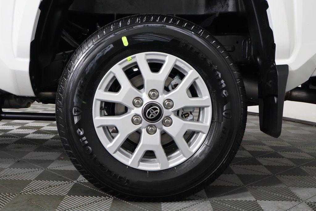 Thumbnail: 2025 Toyota Tacoma - 10