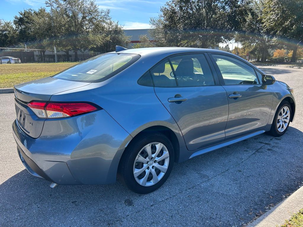 Thumbnail: 2022 Toyota Corolla - 5