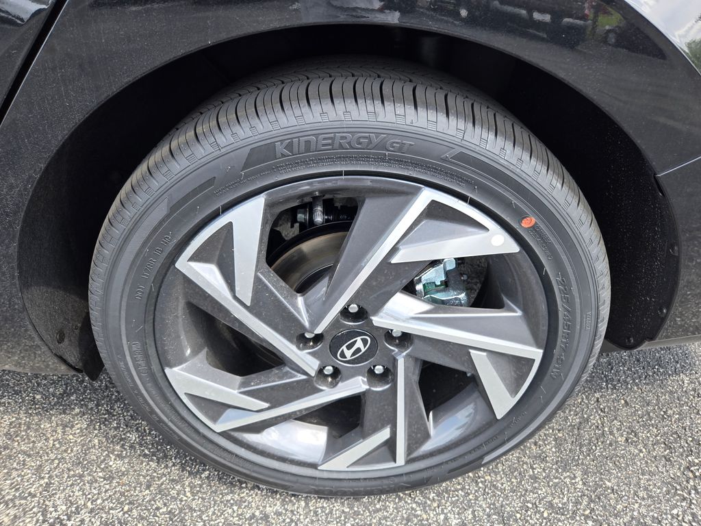 2025 Hyundai Elantra Limited Edition 15
