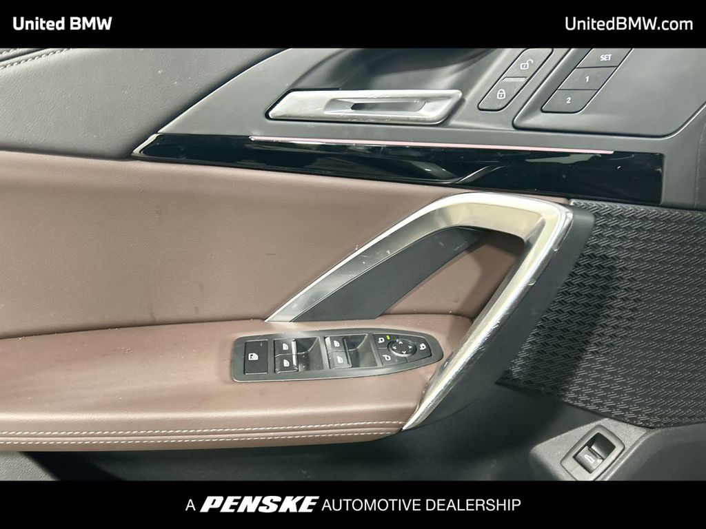 Thumbnail: 2025 BMW X1 - 11