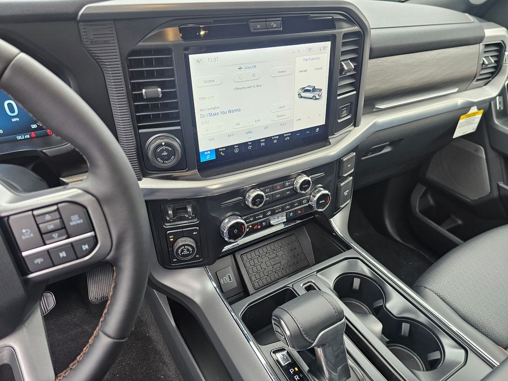 New 2025 White Ford Lariat image 29