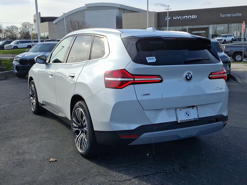 Thumbnail: 2026 BMW X3 - 3