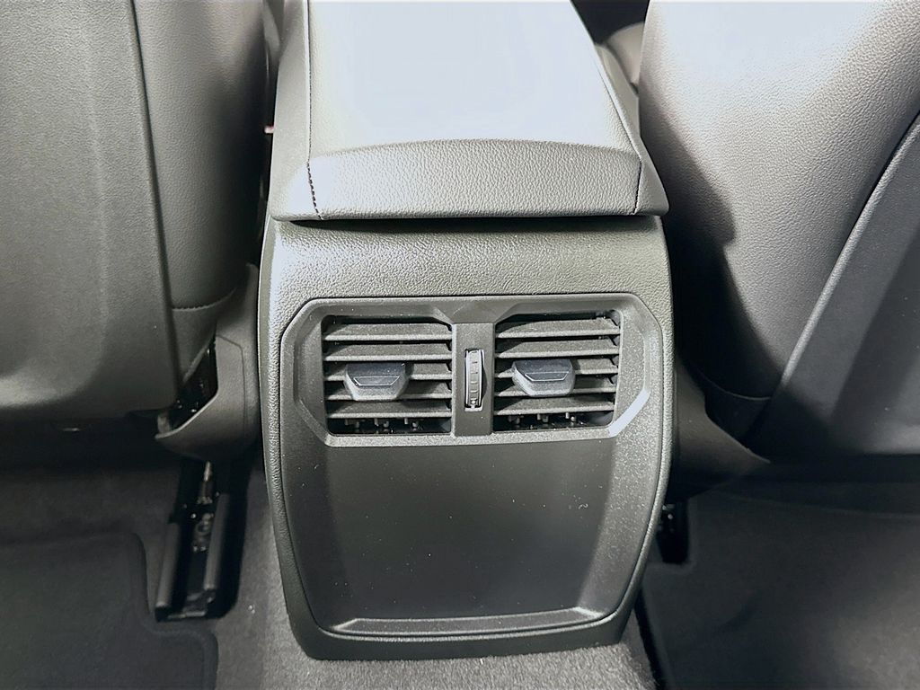 Thumbnail: 2026 BMW 2 Series - 18