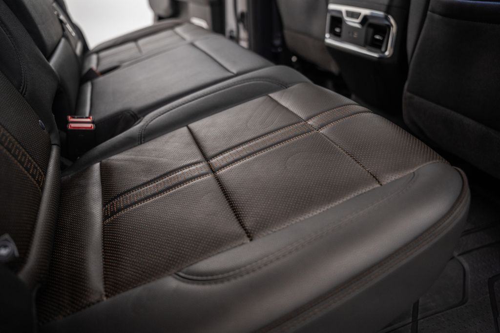 ChevroletSilverado 150036