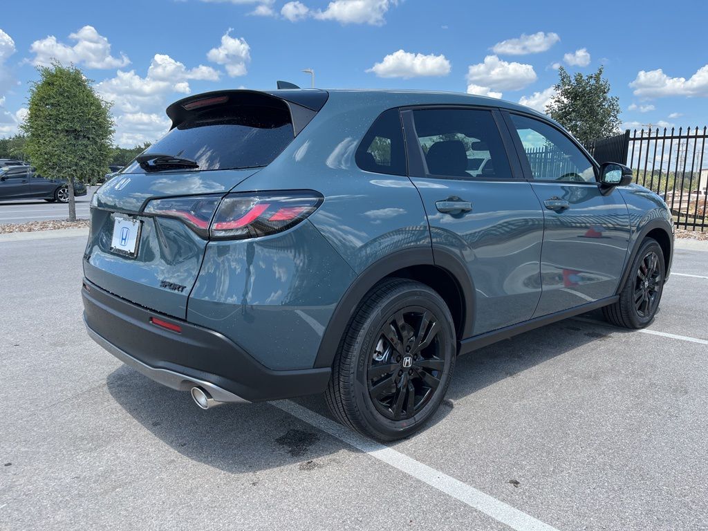 Thumbnail: 2026 Honda HR-V - 3