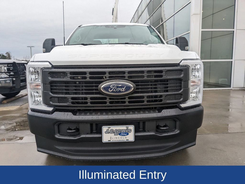 2025 Ford F-250 Super Duty XL