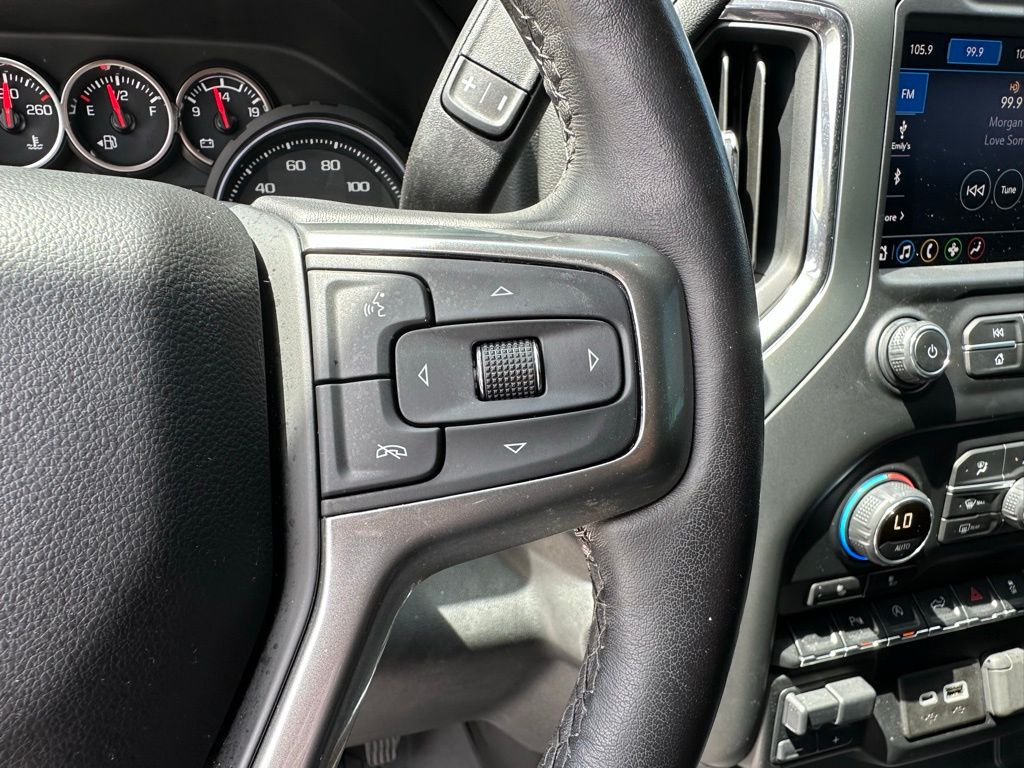 Thumbnail: 2020 Chevrolet Silverado 1500 - 19