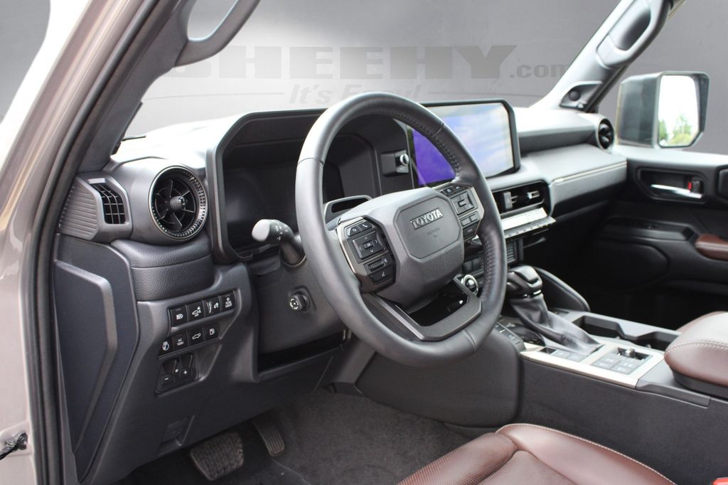 Used 2025  Toyota Base image 3