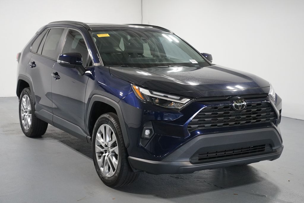 Thumbnail: 2023 Toyota RAV4 - 3