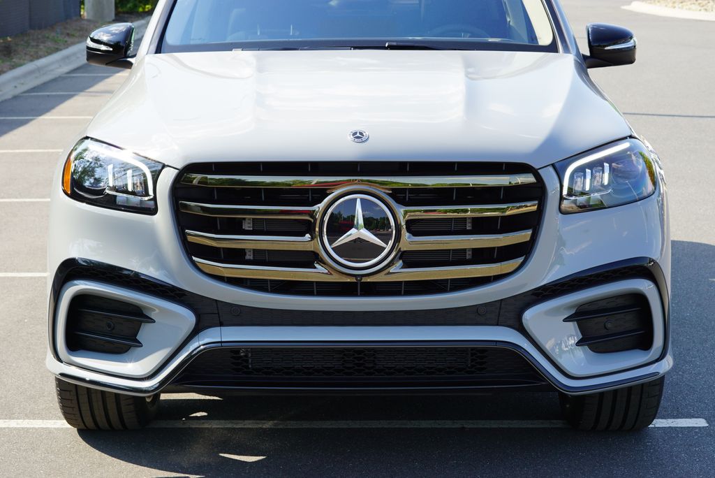 Thumbnail: 2026 Mercedes-Benz GLS - 9