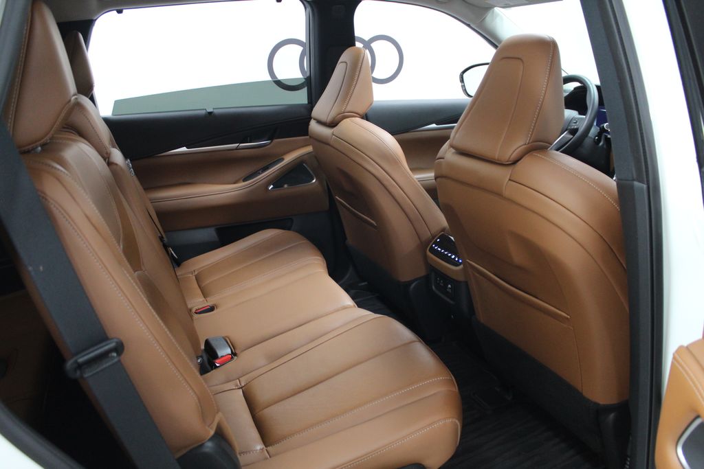 Thumbnail: 2024 INFINITI QX60 - 30