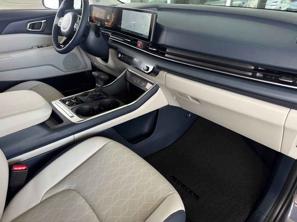 2026 Kia Carnival EX Gray at Community Kia