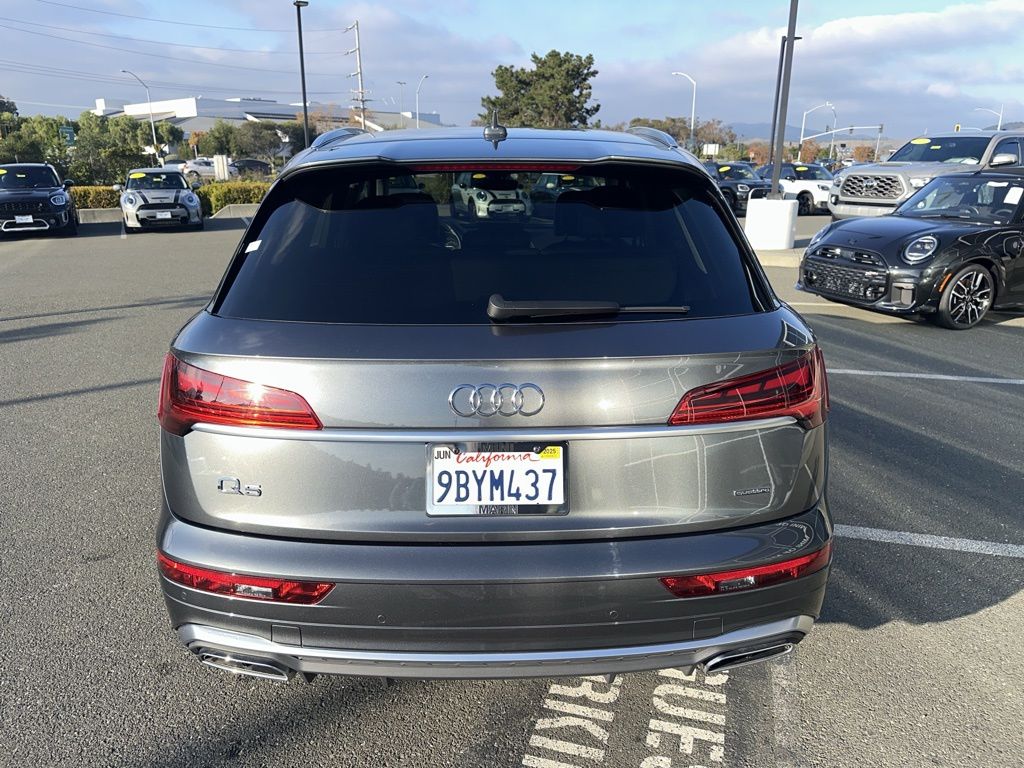 Thumbnail: 2022 Audi Q5 - 4