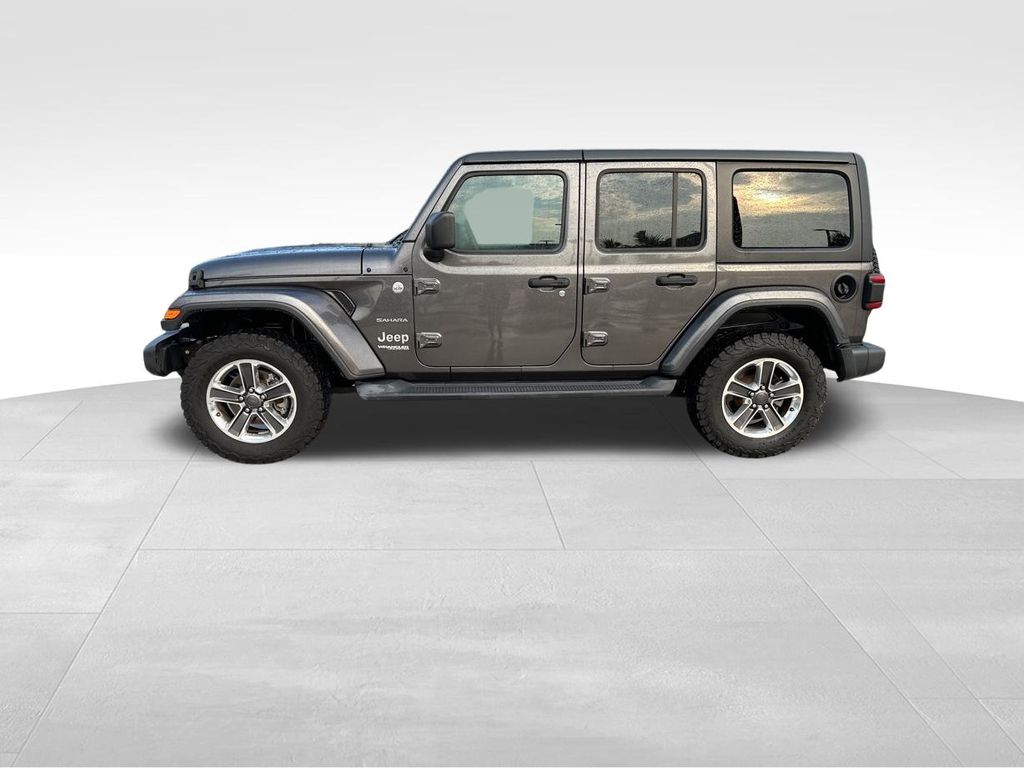 2018 Jeep Wrangler Unlimited Sahara 5