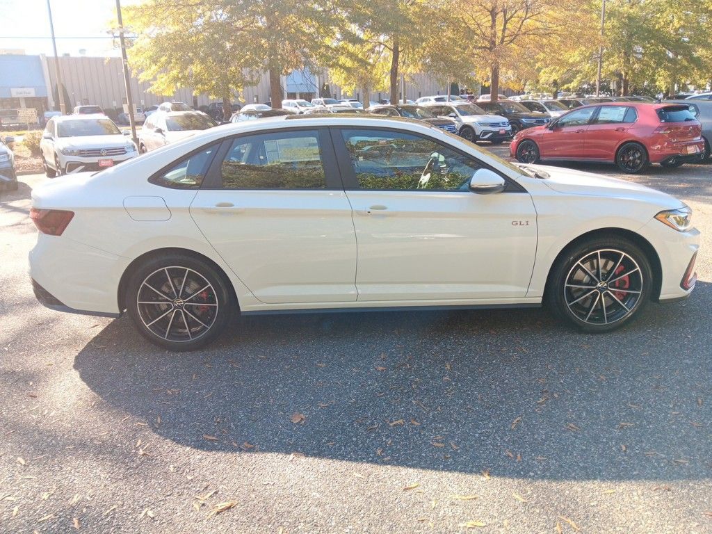 2025 Volkswagen Jetta GLI 2.0T Autobahn 6