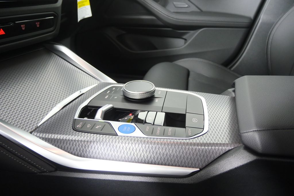 Thumbnail: 2026 BMW i4 - 21