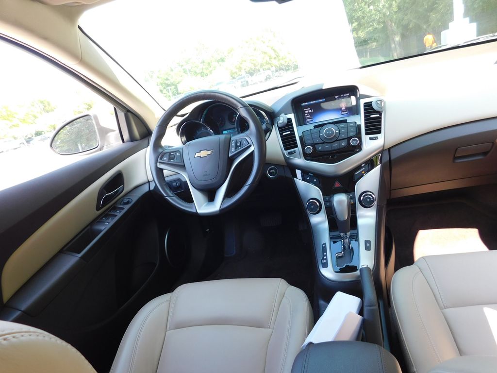 Thumbnail: 2013 Chevrolet Cruze - 6