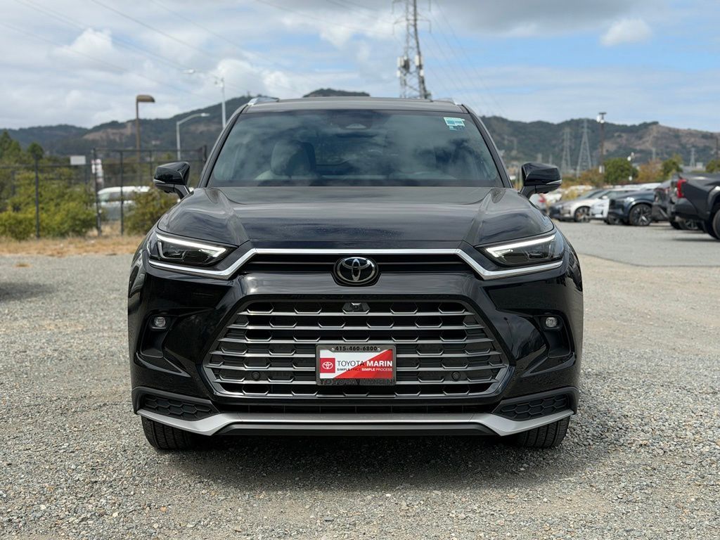 New 2026 Toyota Grand Highlander Hybrid SUV
