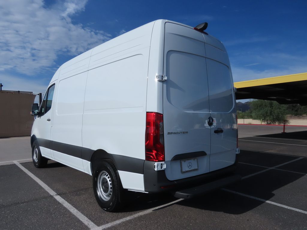 Thumbnail: 2026 Mercedes-Benz Sprinter - 7