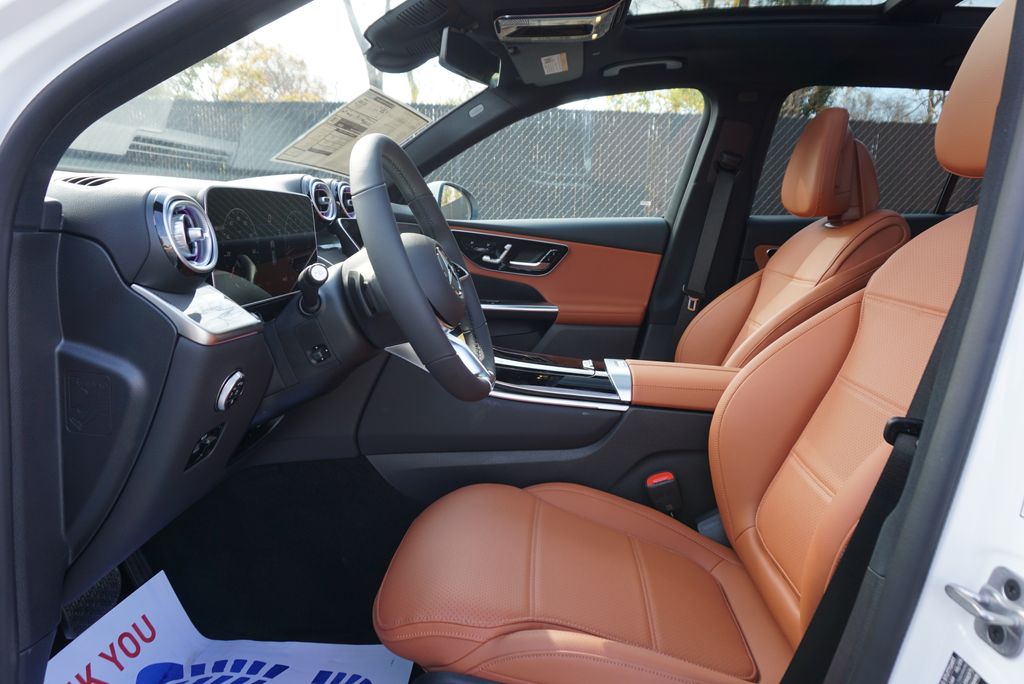 Thumbnail: 2026 Mercedes-Benz GLC - 9