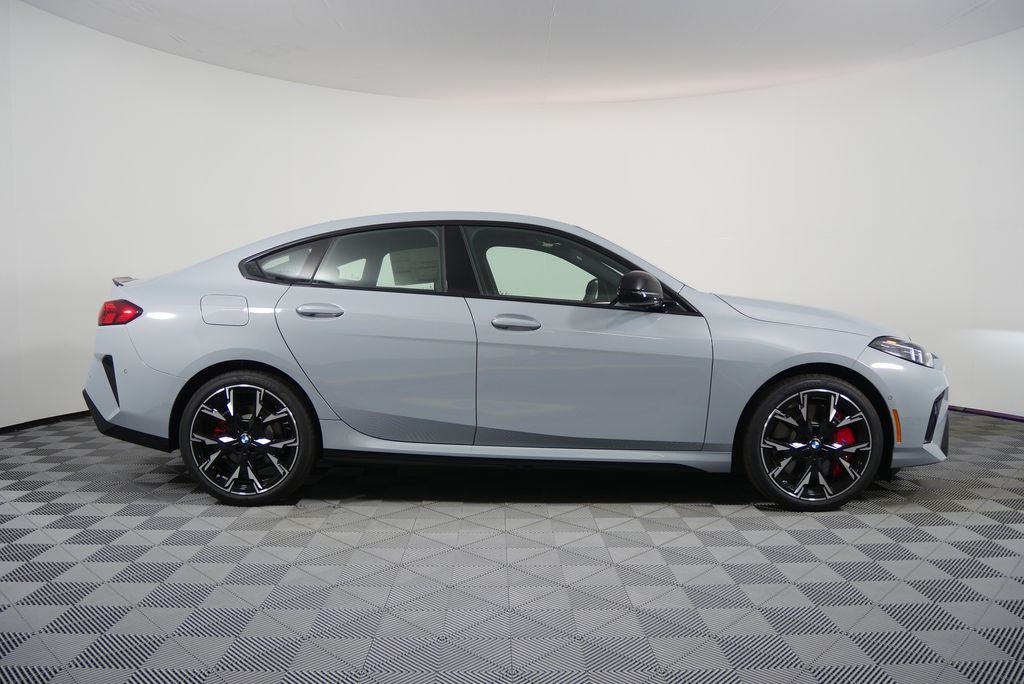 Thumbnail: 2026 BMW 2 Series - 2